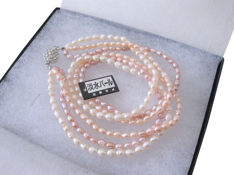 【ギフトラッピング付】日本製 淡水真珠 パールデザイン3連ネックレス マルチカラー 3.5~4mm（クリスマス お祝 ギフト プレゼント）